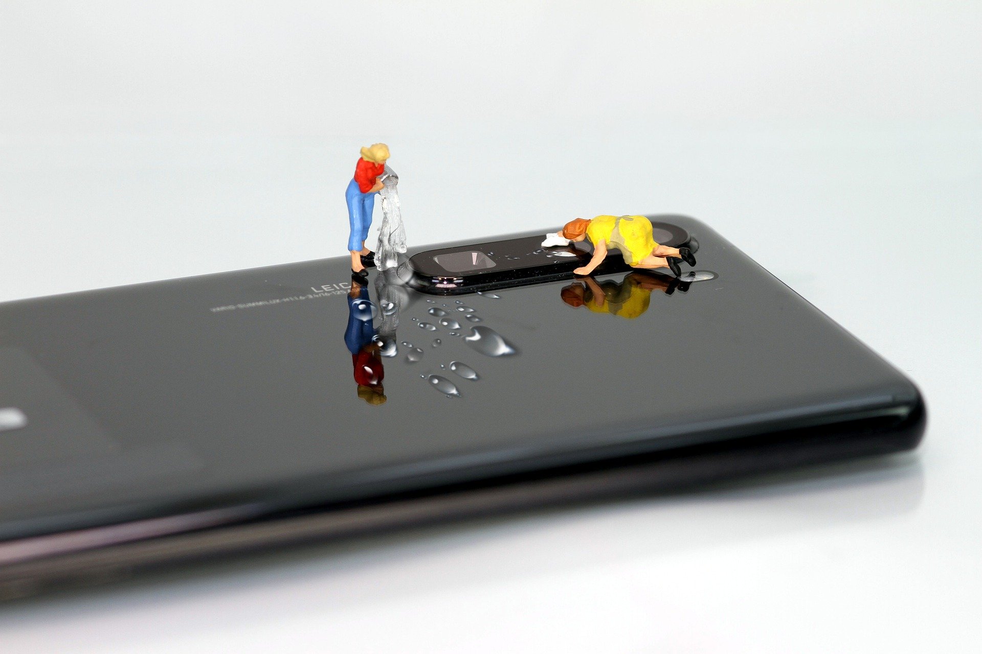 Your Phone Is Dirtier Than A Toilet Seat! Here's How To Properly Clean It